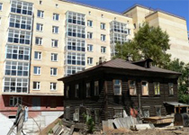 В Алматы осуществляется программа сноса ветхих домов