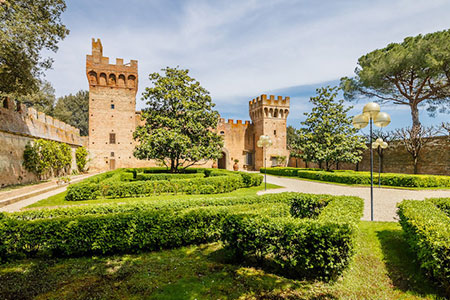 В Италии на продажу выставлен замок XV века