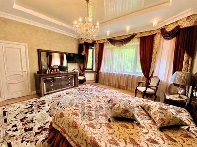 7-комнатный дом, 375 м², 10 сот., мкр Михайловка за 290 млн 〒 в Караганде, Казыбек би р-н