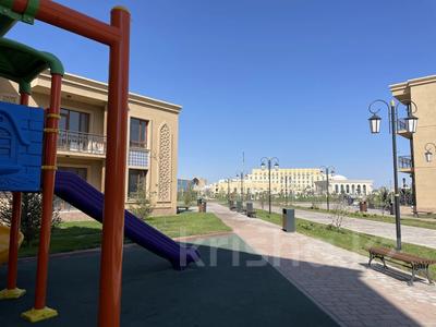 2-комнатная квартира, 60 м², 2/3 этаж, Б. Батырбекова за 27.6 млн 〒 в Туркестане
