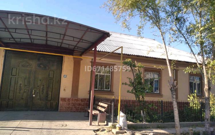 6-комнатный дом на длительный срок, 700 м², 7 сот., Турсынова 85 — Кенесары за 200 000 〒 в Туркестане