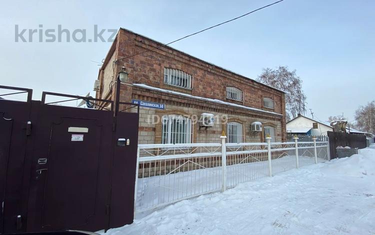 7-комнатный дом, 230 м², Сахалинская 50 за 60 млн 〒 в Павлодаре