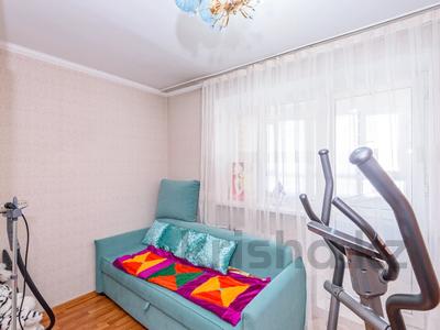 2-комнатная квартира, 36 м², 4/5 этаж, Манаса за 15.2 млн 〒 в Астане, Алматы р-н