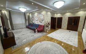 7-комнатный дом, 200 м², 10 сот., Асанбай Алатау көшесі 60 — Бақдаулет мазагин за 41 млн 〒 в Туркестане