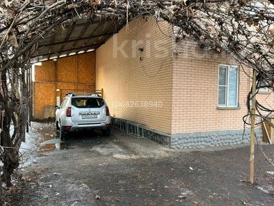 4-комнатный дом, 116 м², 10 сот., мкр Альмерек 15 за 48 млн 〒 в Алматы, Турксибский р-н