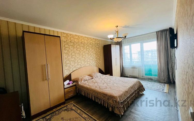 1-комнатная квартира, 45 м², 4/5 этаж посуточно, 5 мкр 37 за 6 000 〒 в Талдыкоргане