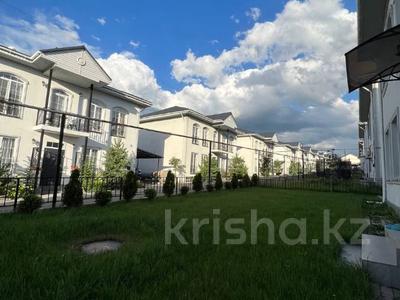 5-комнатная квартира, 200 м², 1/2 этаж, Тажиева 1305 за 155 млн 〒 в Алматы, Наурызбайский р-н