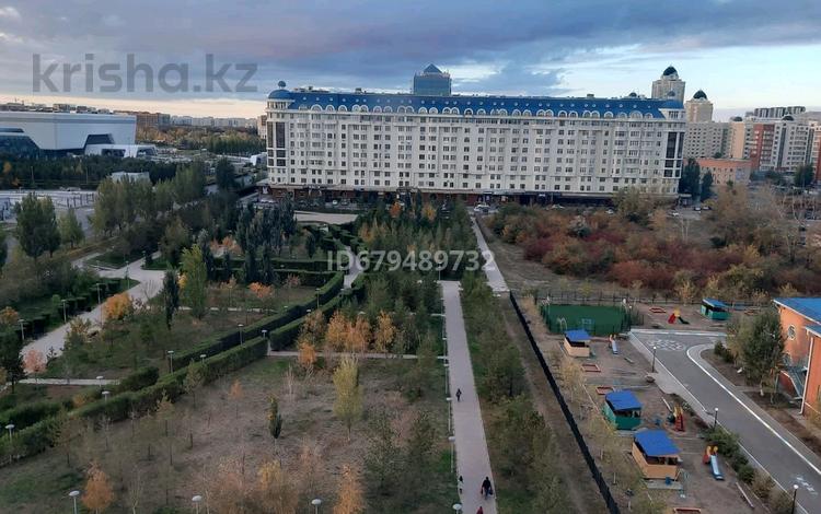 3-комнатная квартира, 140 м², 9/10 этаж, Алихана Бокейханова 2 2 за 66 млн 〒 в Астане, Есильский р-н