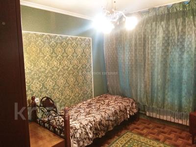 2-комнатная квартира, 52.2 м², 2/5 этаж, мкр Аксай-3А за 30 млн 〒 в Алматы, Ауэзовский р-н