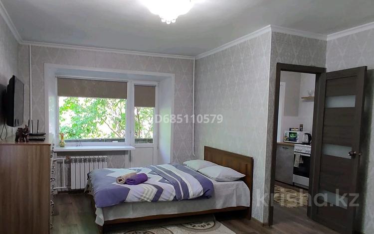 1-комнатная квартира, 35 м², 2/4 этаж посуточно, Сатпаева — ЦУМ за 10 000 〒 в Павлодаре
