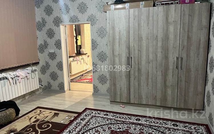2-комнатный дом, 75 м², 10 сот., Каратау 50 за 25 млн 〒 в Туркестане