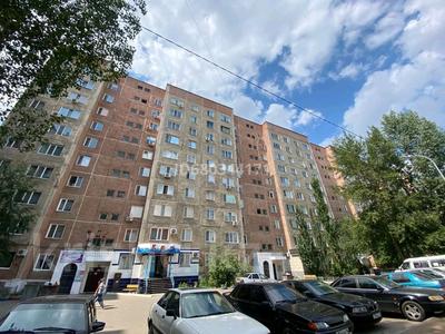3-комнатная квартира, 64 м², 10/10 этаж, Бекхожина 15 за 19.5 млн 〒 в Павлодаре