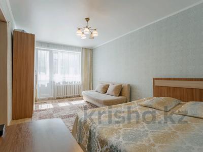 1-комнатная квартира, 38 м², 3/5 этаж посуточно, Бостандыкская 56 — Ауэзова за 10 000 〒 в Петропавловске