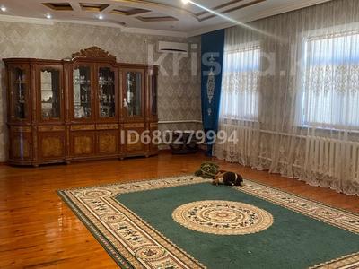6-комнатный дом, 165.5 м², 10 сот., Медеу 4 за 80 млн 〒 в Туркестане