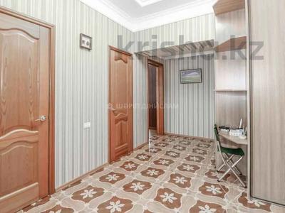3-комнатная квартира, 120 м², 2/3 этаж, проспект Кабанбай Батыра 16 за 51 млн 〒 в Нур-Султане (Астане), Есильский р-н