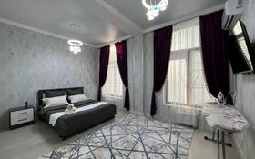 2-комнатная квартира, 60 м², 2/3 этаж посуточно, 160 квартал — Дендропарк за 15 000 〒 в Туркестане