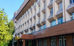 Здание, площадью 3790 м², Райымбека 160а за 1.1 млрд 〒 в Алматы, Алмалинский р-н