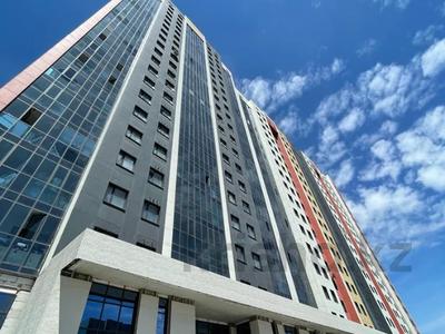 5-комнатная квартира, 110 м², 19/20 этаж, Камали Дюсембекова за 30.4 млн 〒 в Караганде, Казыбек би р-н