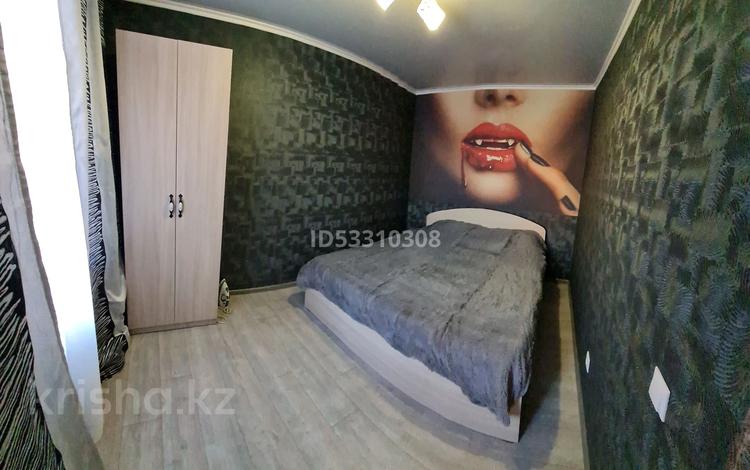 2-комнатная квартира, 47 м², 4/5 этаж посуточно, Ауэзова 102 за 15 000 〒 в Щучинске