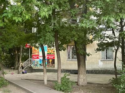 Магазин площадью 42 м², мкр №3 60 — Саина за 22.9 млн 〒 в Алматы, Ауэзовский р-н