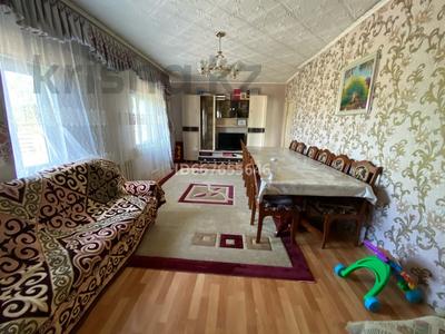4-комнатный дом, 110 м², 10 сот., Железнодорожная 3 за 12 млн 〒 в Балхаше
