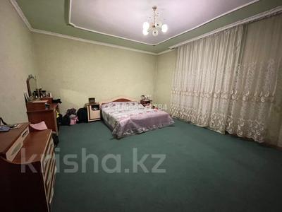 5-комнатный дом, 197 м², 6 сот., Морозова 226 — Севастопольская за 34 млн 〒 в Семее