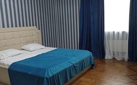 4-комнатная квартира, 200 м², 12/14 этаж посуточно, Масанчи 98б за 50 000 〒 в Алматы