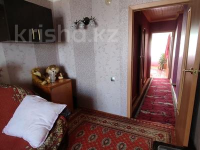 3-комнатная квартира, 70 м², 4/4 этаж, Энтузиастов 13 за 27.5 млн 〒 в Усть-Каменогорске