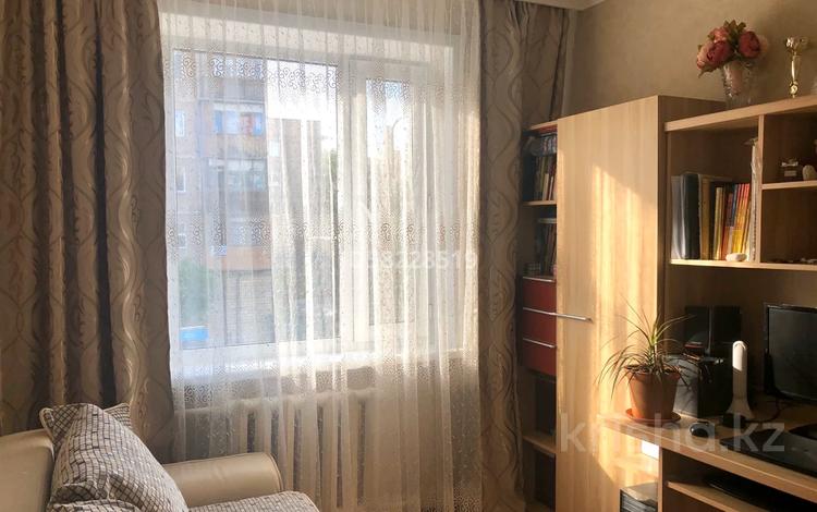 3-комнатная квартира, 47 м², 2/5 этаж, Муканова 2 за 20 млн 〒 в Караганде, Казыбек би р-н
