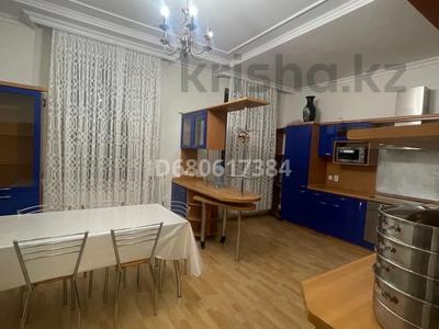 7-комнатный дом, 220 м², 6 сот., Косшигулова 94 — Есенберлина за 120 млн 〒 в Кокшетау