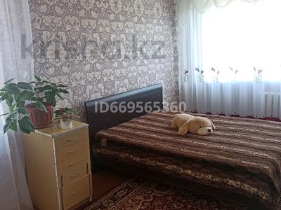 3-комнатная квартира, 61.1 м², 4/5 этаж, Казахстанская 128/1 за 12 млн 〒 в Шахтинске