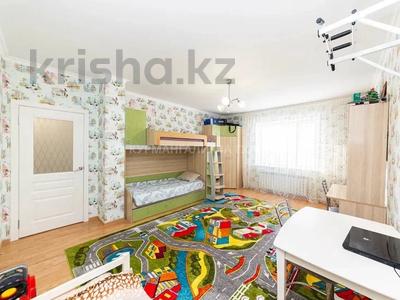 3-комнатная квартира, 102.6 м², 11/18 этаж, К. Азербаева 47 за 37.5 млн 〒 в Нур-Султане (Астане)