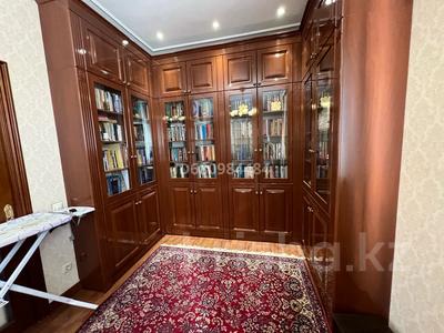 5-комнатный дом, 350 м², 60 сот., Султан Бейбарыс 25 за 160 млн 〒 в Жибек Жолы