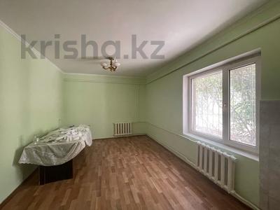 6-комнатный дом, 240 м², 15 сот., Жургенова — Тленшин за 27 млн 〒 в Шымкенте