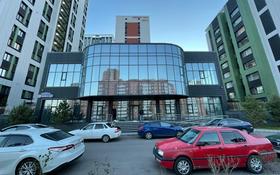 Здание, площадью 1500 м², Сауран — Орынбор за 1.5 млрд 〒 в Нур-Султане (Астане), Есильский р-н