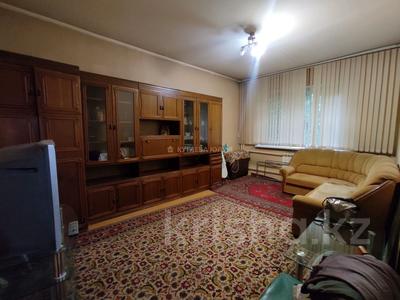 2-комнатная квартира, 56 м², 2/9 этаж, мкр Аксай-4 — Саина за 31.3 млн 〒 в Алматы, Ауэзовский р-н