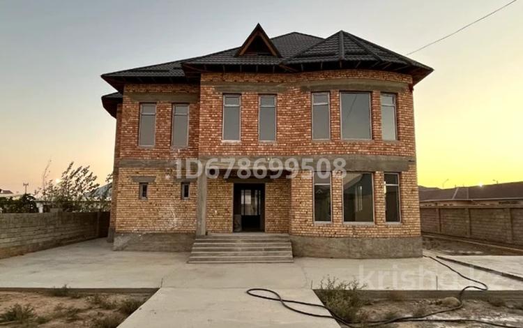 9-комнатный дом, 450 м², 10 сот., Келиншектау 46 за 80 млн 〒 в Туркестане
