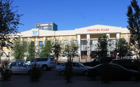 Здание, проспект Азаттык 2/1 — Шокана Валиханова площадью 8000 м² за 8 000 〒 в Атырау