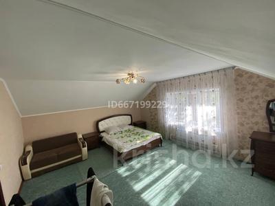 10-комнатный дом, 500 м², Зелёная 27А за 260 млн 〒 в Петропавловске