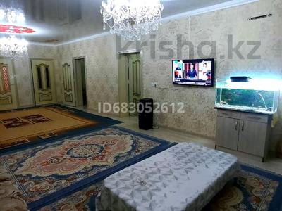 6-комнатный дом, 300 м², 10 сот., Алтын бидай 18 — Алтын бидай за 37 млн 〒 в Туркестане