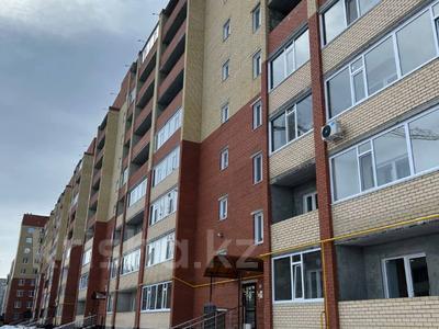 2-комнатная квартира, 64 м², 1/9 этаж, Каирбекова 358а за ~ 21.8 млн 〒 в Костанае
