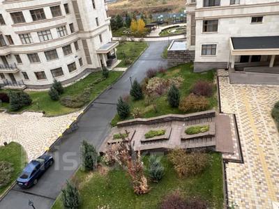 4-комнатная квартира, 161 м², 4/6 этаж, Мкр «Мирас» за 178 млн 〒 в Алматы, Бостандыкский р-н