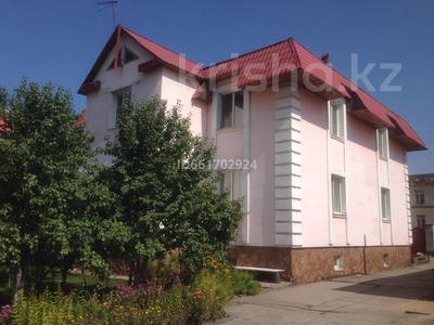 8-комнатный дом, 408 м², 12 сот., Посмакова 65 — Дулатова за 180 млн 〒 в Семее