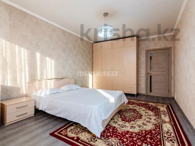 1-комнатная квартира, 46 м² посуточно, мкр Тастак-2, Брусиловского 163 за 15 000 〒 в Алматы, Алмалинский р-н