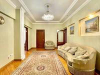 4-комнатная квартира, 180 м², 7 этаж на длительный срок, Хаджи Мукана 39 за 750 000 〒 в Алматы, Медеуский р-н