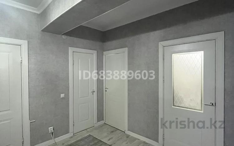 2-комнатная квартира, 68 м², 2/5 этаж, АДС 32 — Яссауи даңғылы за 20 млн 〒 в Туркестане