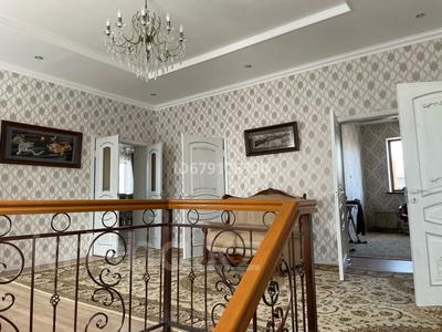 8-комнатный дом, 260 м², Сулеймен Калыбаева 14 14 за 70 млн 〒 в 