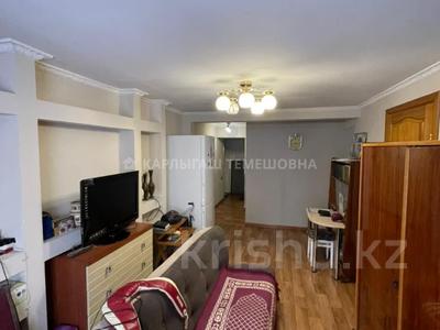 2-комнатная квартира, 42 м², 1/3 этаж, Ауэзова за 28.8 млн 〒 в Алматы, Бостандыкский р-н