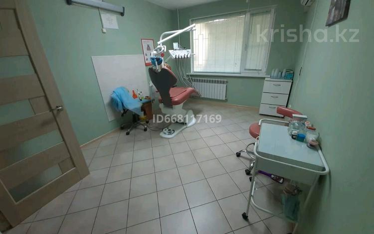 действующий стоматологический кабинет за 35 млн 〒 в Уральске