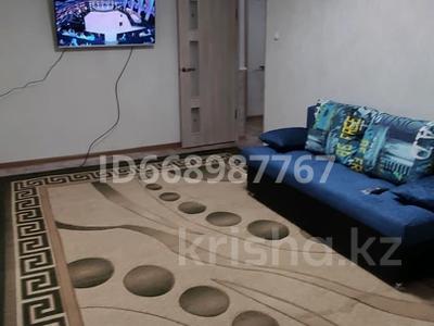 4-комнатная квартира, 80 м², 1/5 этаж посуточно, Ондасынова 10 а — Ерубаева за 16 000 〒 в Туркестане